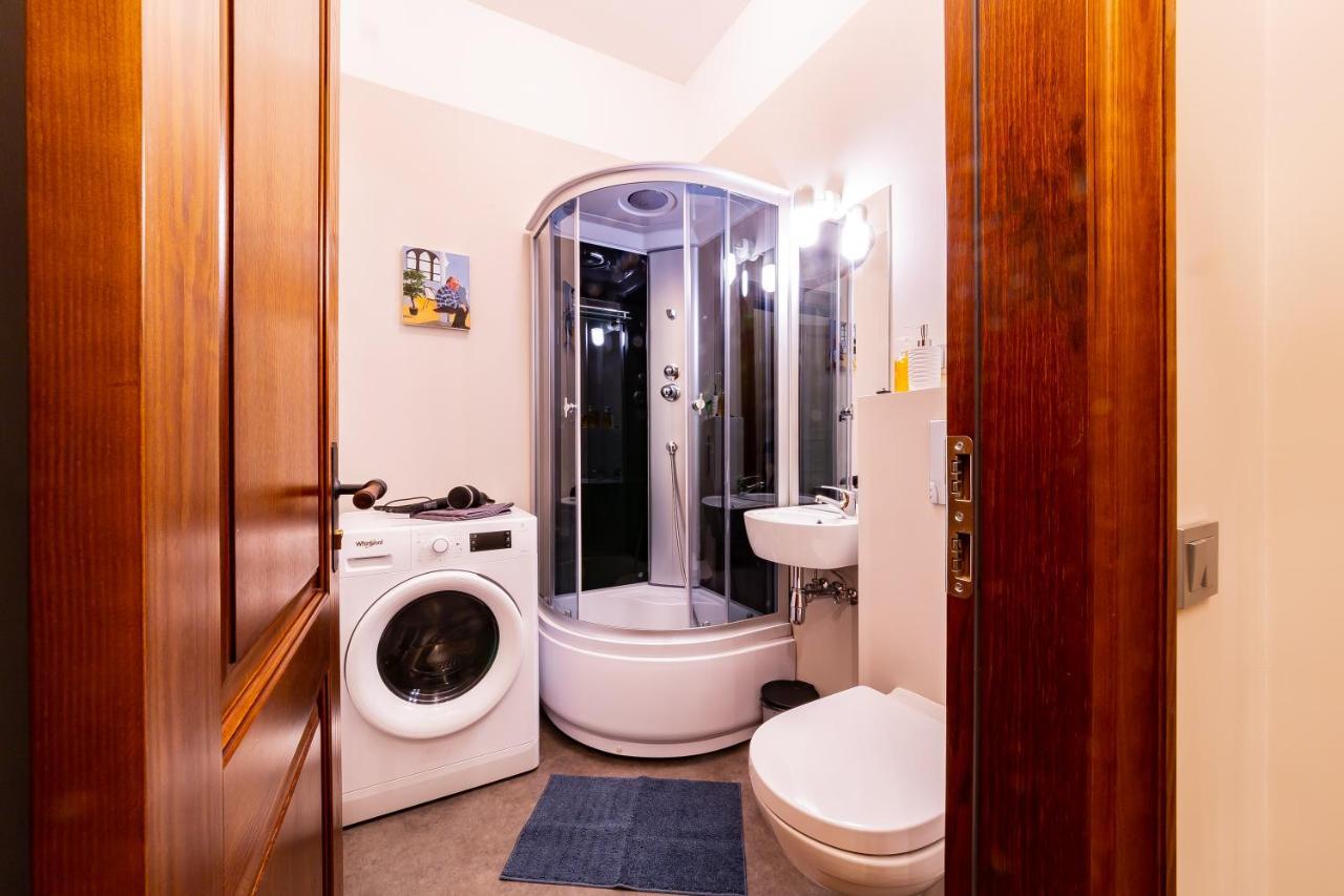 Апартаменти Cozy Storie'S Ap, 47Sqm, Renovated 2020, Free Parking Рига Екстер'єр фото